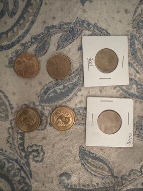 Lot of 6 Collectable US Dollar Coins
